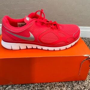 Womens Nike shoes
